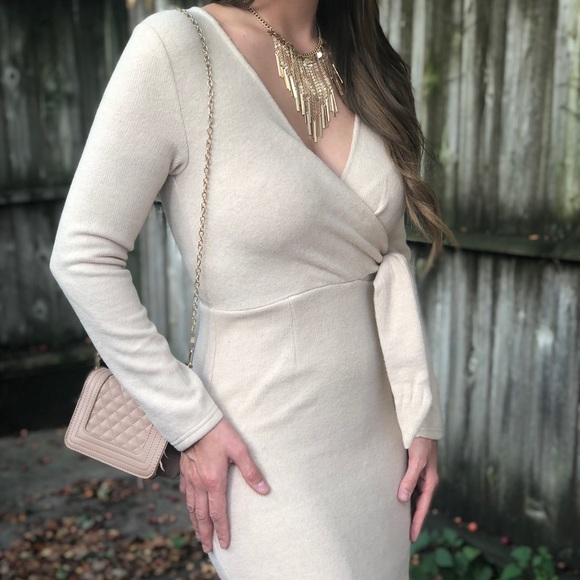 NWT Cream long sleeve dress - Picture 2 of 8